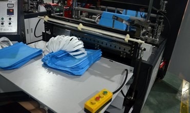 เครื่องทำถุงเป็นมิตรกับสิ่งแวดล้อมอุตสาหกรรม / เครื่องขึ้นรูปถุงผ้า